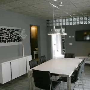 L'ast Hostal